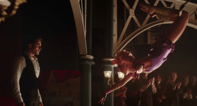 zac-zendaya-greatest-showman-scene